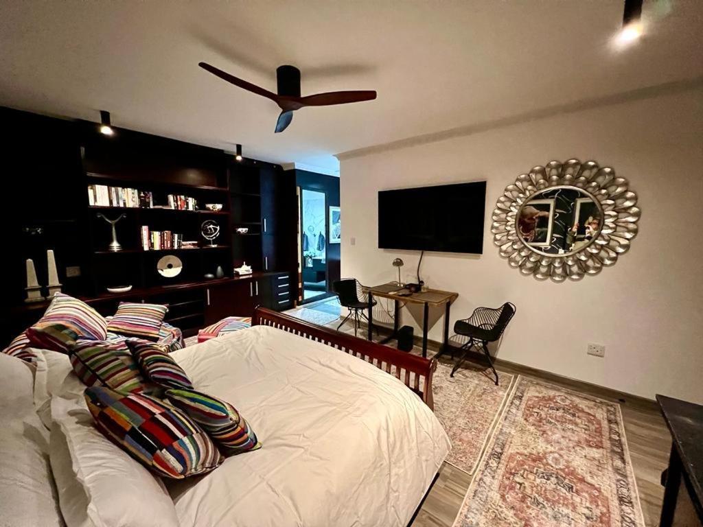 Forty 4 On Hoog Polokwane Exterior foto